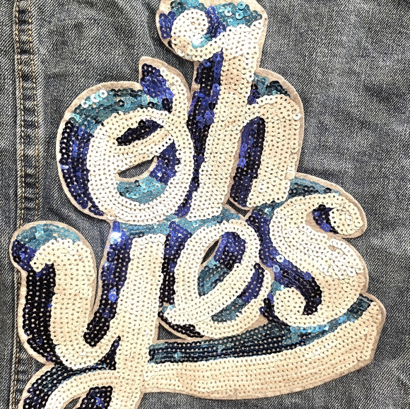 Vintage Distressed Denim Blue Jean Jacket - Picture 2 of 6